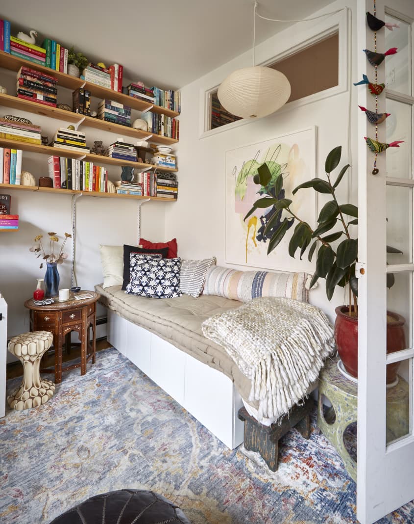 Image showcasing 450-Square-Foot NYC Rental With Budget Book Storage Solutions ...